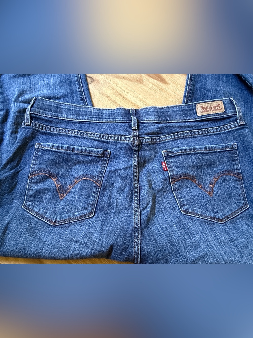 Levi's Women's Perfect Waist 525 Straight Leg Denim Jeans - Picture 6 of 8